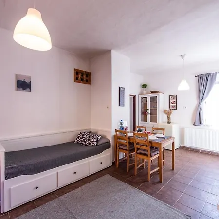 Statek Appartement Pnovany