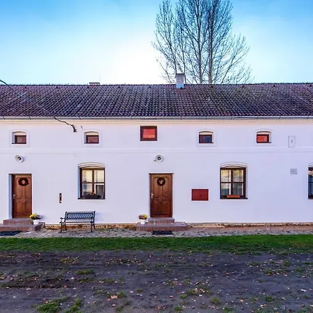 Apartamento Statek Pnovany